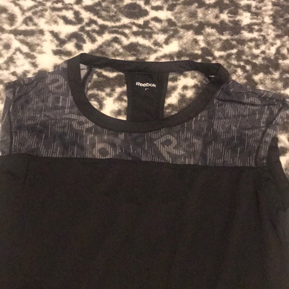 Reebok tanktop t-shirt (open back) - Picture 2 of 5